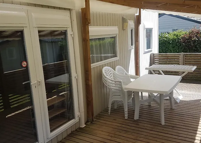 Mobil-Home 3Ch, 2 Sdbwc, Tout Confort Camping Les Allais Trogues
