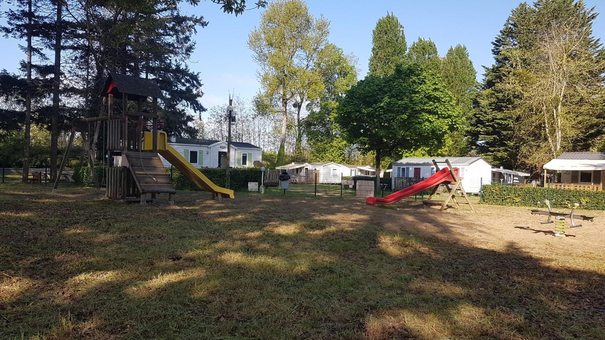 Mobil-home 3ch, 2 Sdbwc, Confort Les Allais Trogues